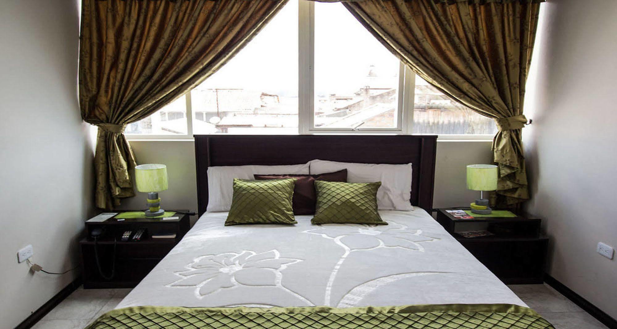 Hotel Gardenias Cuenca
